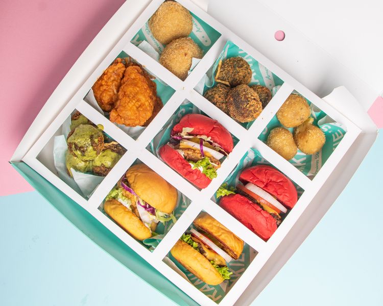 mini hot chicken sliders